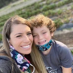 Meet your Posher, Danielle